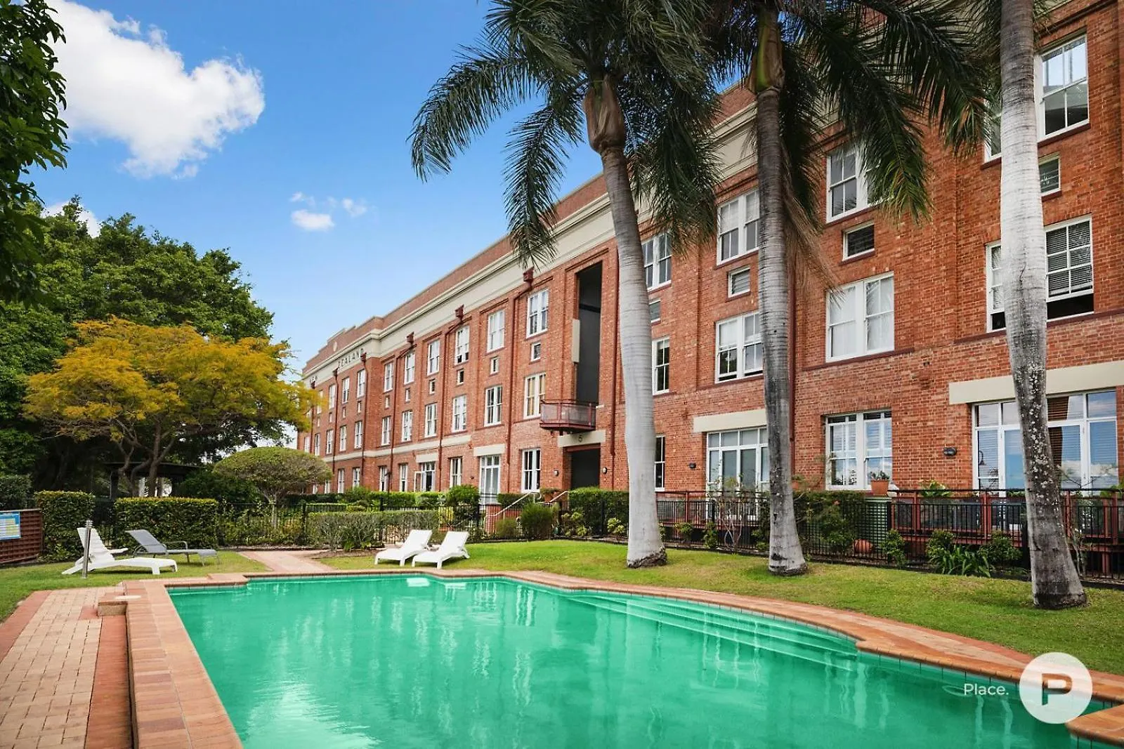 Riverfront Woolstore Apt With Car Park, Pool And Ac بريزبين 0*,  أستراليا