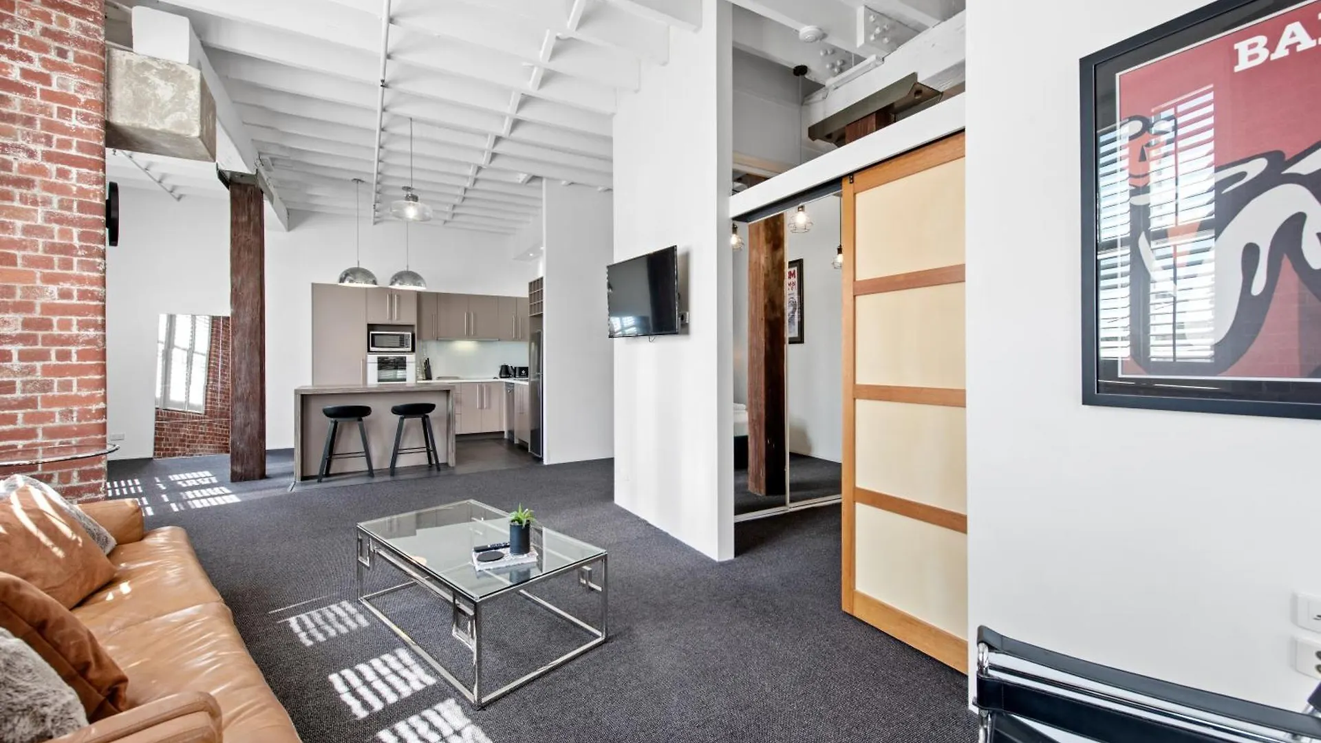 Daire Riverfront Woolstore Apt With Car Park, Pool And Ac Brisbane Avustralya